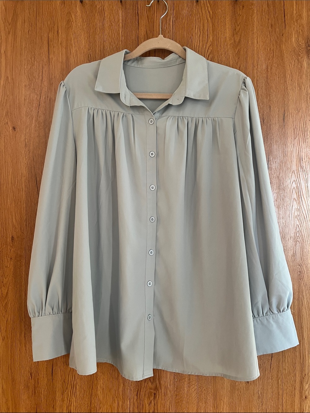 Classic Collared Long-Sleeve Blouse in Light Sage